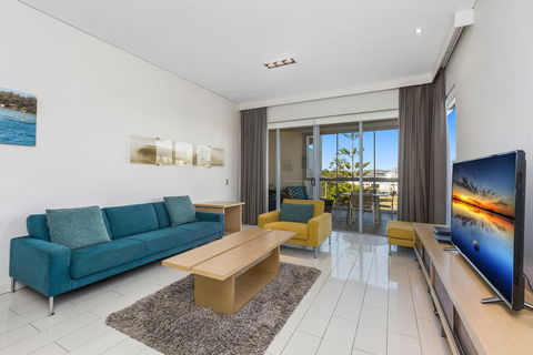 KINGSCLIFF COAST CULTURE 1208 - Southport Accommodation 1