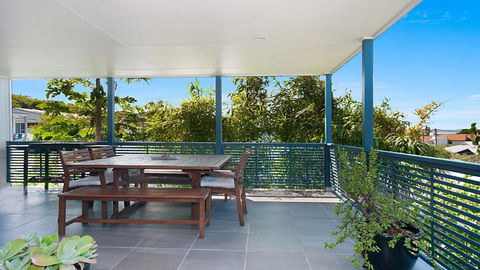 KK's In Lennox Head. - Southport Accommodation 1