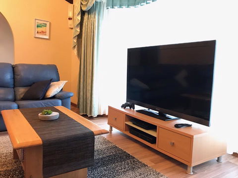 Kokomo - Southport Accommodation 2
