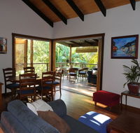 Kookaburra Cottage at Uralba Eco Cottages - Southport Accommodation