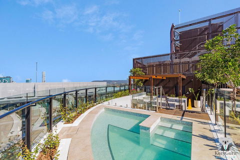 KOZYGURU FORTITUDE VALLEY HOLIDAY STYLE 2 BED APT FREE PARKING QFV211-1601 - Southport Accommodation 2