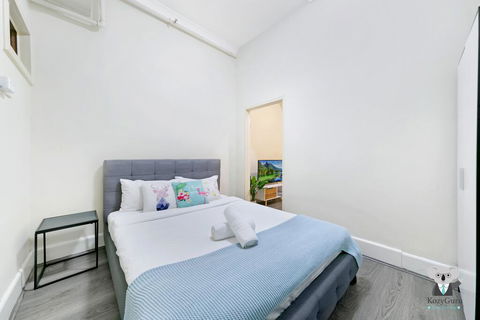 KOZYGURU Kings Cross SKY GARDEN Studio CBD - Southport Accommodation 1