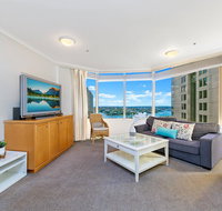 KOZYGURU THE ROCKS HARBOUR BRIDGE VIEW 1 BED APT SWIMMING POOL NTR098 - Accommodation Southport