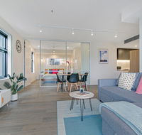 KOZYGURU WOLLI CREEK KOZY 1 BED APT SYDNEY AIRPORT  SYDNEY CBD NWC020 - Southport Accommodation
