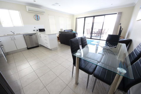 La Bella Vita At South West Rocks - Southport Accommodation 2