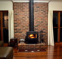 La Sila Homestead on Marrowbone - cutest cottage in the Hunter with killer views - Southport Accommodation
