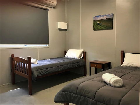 Lake Callide Retreat - Southport Accommodation 3