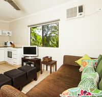 Lake Placid Tourist Park - Southport Accommodation