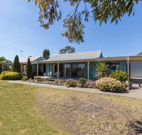 Lakeview - Waterviews on Newlands Arm - Southport Accommodation
