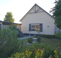 Large 6-Bedroom House with Wifi  Netflix Close to Singleton CBD Hunter Valley - Southport Accommodation