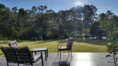 Lawson Retreat - Southport Accommodation 3