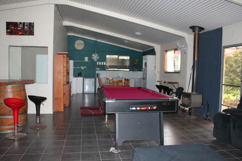 Linga Longa Spiritual Retreat - Southport Accommodation 2