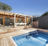 Luxe on Lydgate Family retreat with pool WiFi Foxtel walk to beach - Southport Accommodation