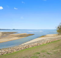Luxury Beach Unit - Southport Accommodation