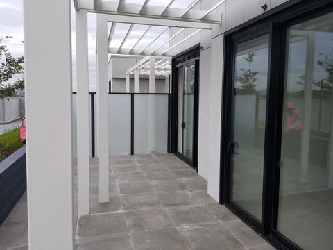 M City Self Contained Apartment - Southport Accommodation 1