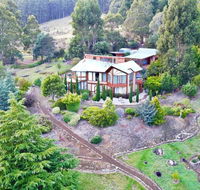 MAGICAL MOUNTAIN RETREAT - 20 mins to CBD and only 10 to MONA - Southport Accommodation