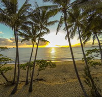 Marlin Waters Beachfront Apartments - Accommodation Southport