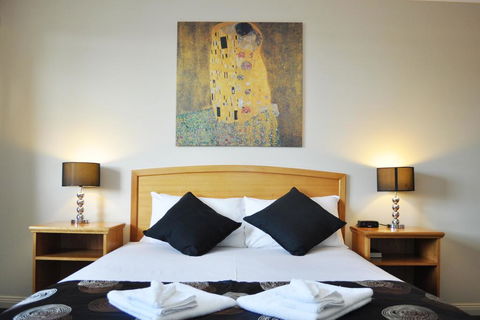Meadowbrook Hotel Brisbane - Southport Accommodation 0