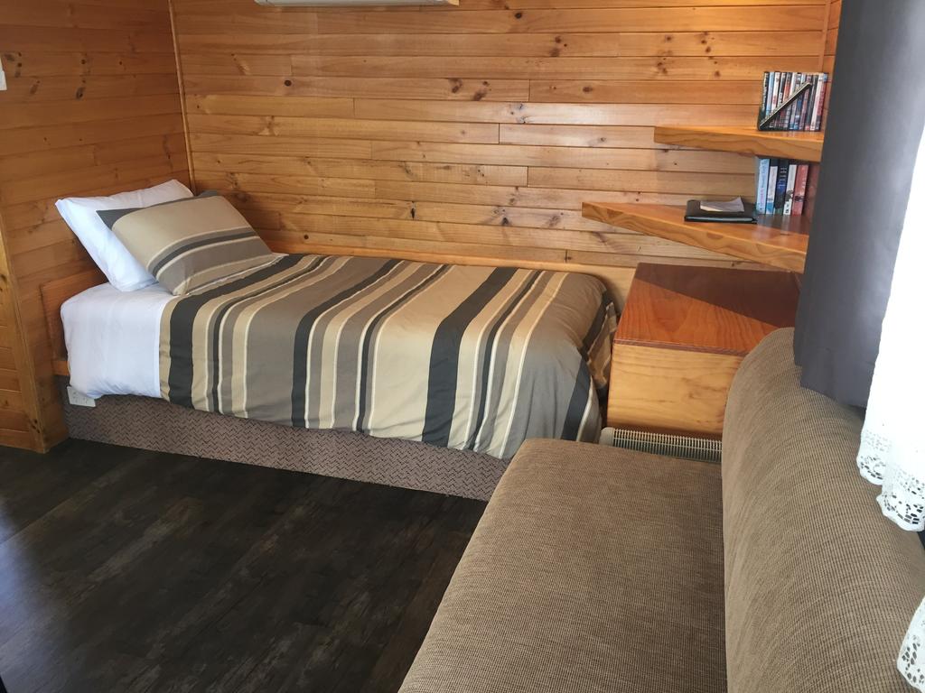 Caveside TAS Southport Accommodation