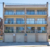 Moondara Unit 2 21 Bulcock Beach Esplanade Bulcock Beach - Accommodation Southport