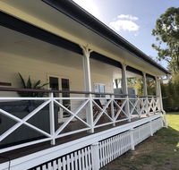 Moongalba Cottage - Southport Accommodation