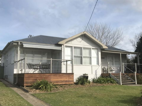 Moruya Holiday House - Southport Accommodation 2