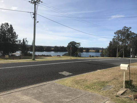 Moruya Holiday House - Southport Accommodation 3