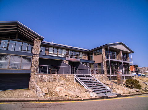 Mountain View Chalet At Heidi's - Southport Accommodation 2