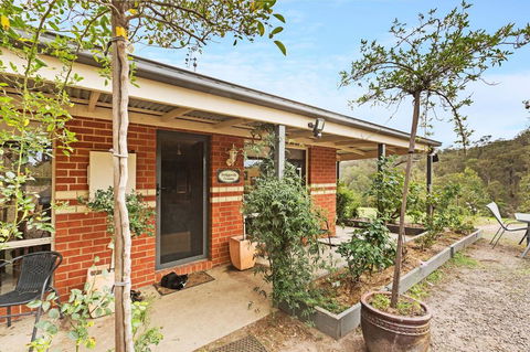 Mt Taylor Country Retreat-15 Minutes To Bairnsdale - Southport Accommodation 0