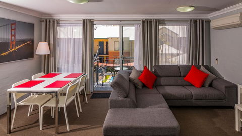 Dowler Apartments Subiaco - Southport Accommodation 42