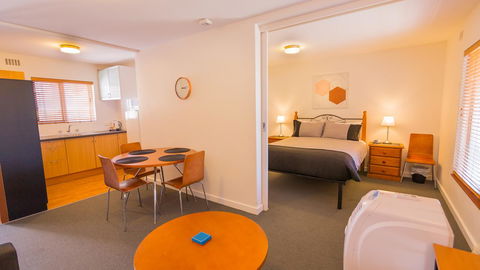 Dowler Apartments Subiaco - Southport Accommodation 15