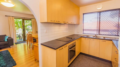 Dowler Apartments Subiaco - Southport Accommodation 40