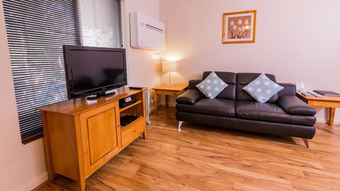 Dowler Apartments Subiaco - Southport Accommodation 3