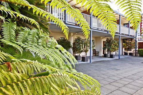 Fremantle Townhouse U/5 - Southport Accommodation 15