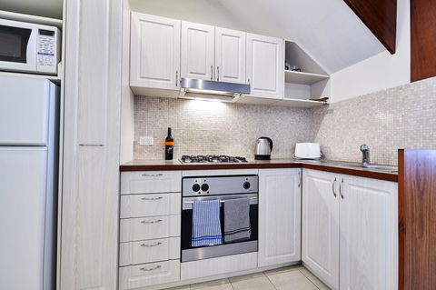 Fremantle Townhouse U/5 - Southport Accommodation 1