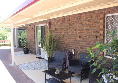 Jacaranda Hideaway Bed & Breakfast - Southport Accommodation 12