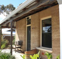 Hotham Ridge Winery and Cottages - Southport Accommodation