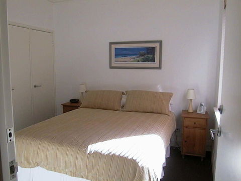 West End District Apartments - Southport Accommodation 26