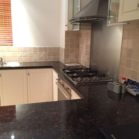 West End District Apartments - Southport Accommodation 13