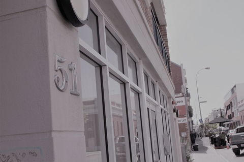 West End District Apartments - Southport Accommodation 8