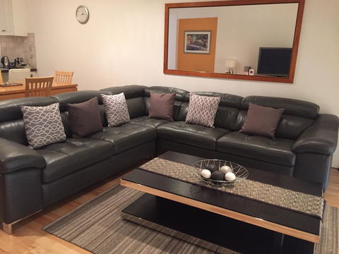 West End District Apartments - Southport Accommodation 1