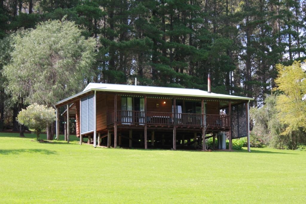 Dinninup WA Southport Accommodation