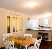 Yvonnes Rest Holiday Home - Southport Accommodation