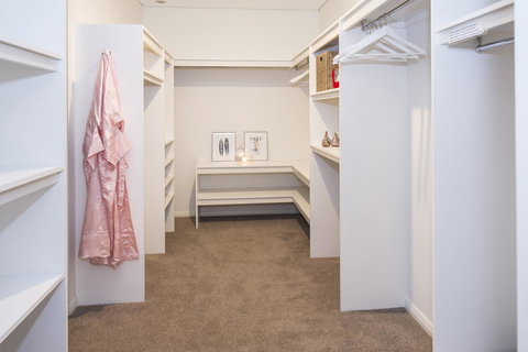 Calm Waters - Southport Accommodation 31