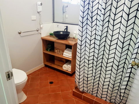 Adamsons Riverside Accommodation - Accommodation Southport 11