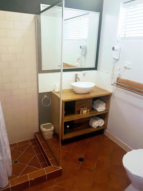 Adamsons Riverside Accommodation - Accommodation Southport 5