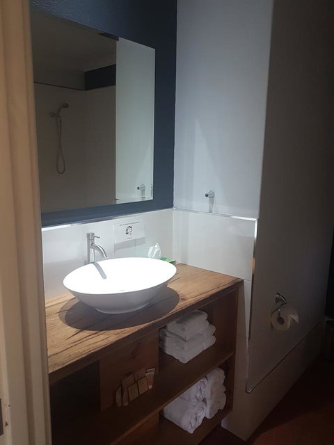 Adamsons Riverside Accommodation - Accommodation Southport 4