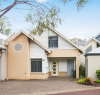 Beach Retreat - Busselton - Southport Accommodation