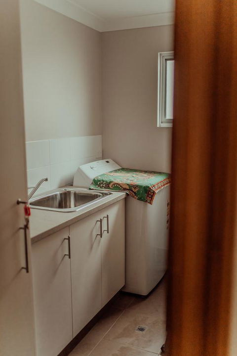 Bluebird Cottage - Accommodation Southport 24