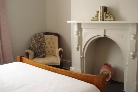 Bluebird Cottage - Accommodation Southport 7